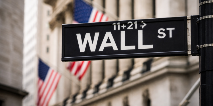Dow holds weekly gain as Warsh inflation warning lifts rate hike bets