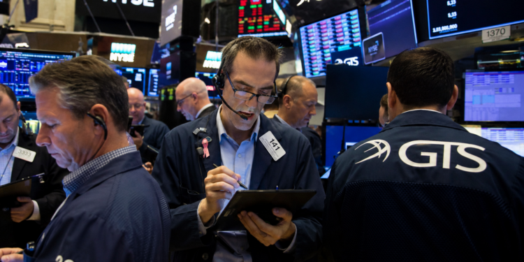 Dow closes 270 pts lower as strong jobs report lifts September Fed rate-hike bets