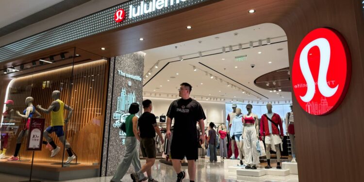 JPMorgan resets Lululemon stock price target by 38%